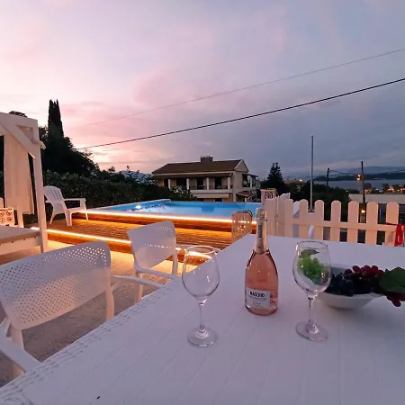 Summer House In Corfu Town Mantouki Exterior photo